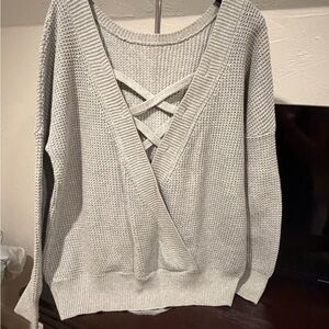 Source Unknown Open Back Light Gray Crisscross Sweater